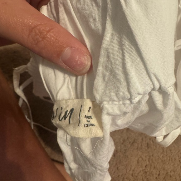 White Ruffled Set - Picture 7 of 7